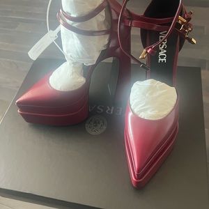 Versace Décolleté 160 Vitello Abrasivato heels size 38